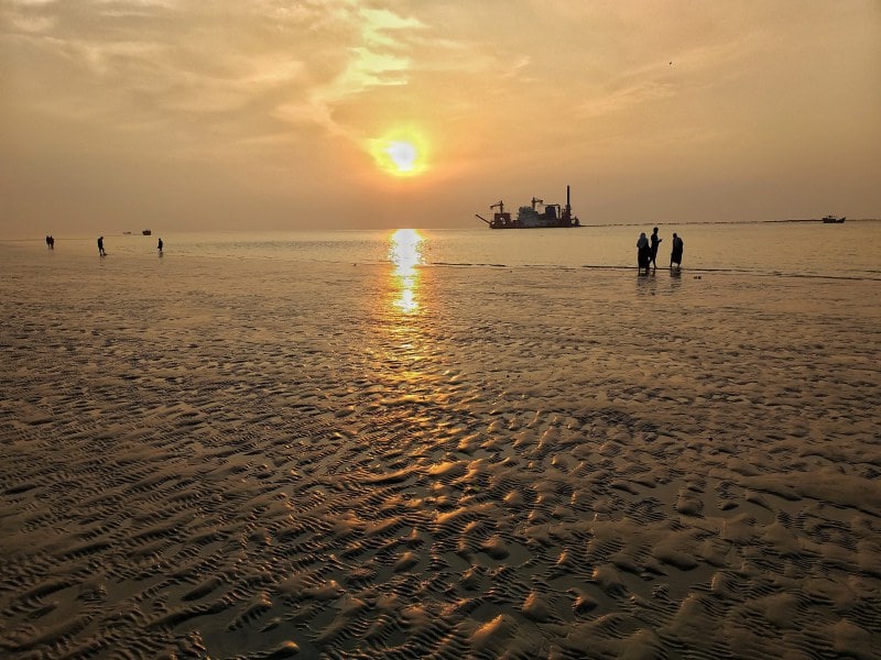 Good Evening Sea Beach/ Shuvo Sondha Somudro Soikot/শুভ সন্ধ্যা সমুদ্র সৈকত is a stunning beach to enjoy sunset landscape in Barguna.