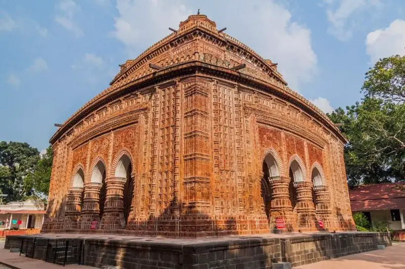 A very famous historical temple in Bangladesh located in Dinajpur district name Kantajew Temple/Kantajir Mondir/কান্তজীর মন্দির.