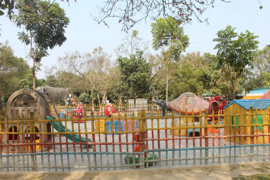 Mehrun Children's Park/মেহেরুন শিশু পার্ক is a great place to visit in Chuadanga