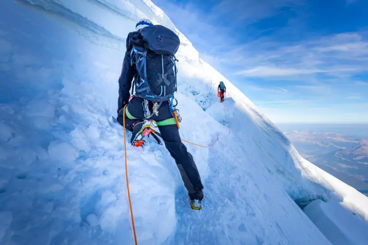 do mountaineering in mont blanc