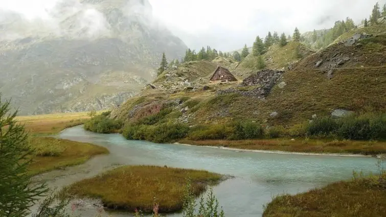 Best Hiking in the Alps (11 Most Beautiful Hikes), France