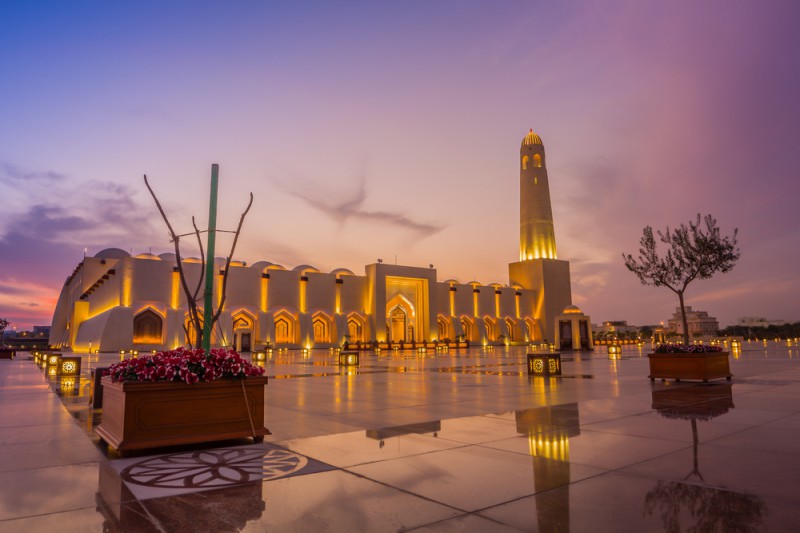 The stunning Imam Abdul Wahhab Grand Mosque in Abu Dhabi